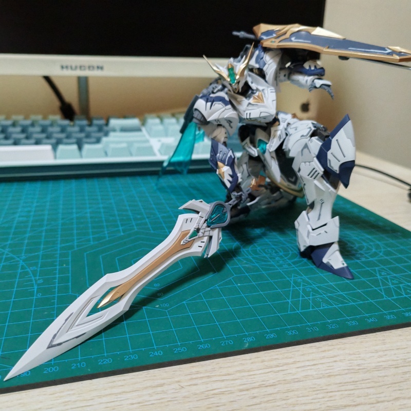 В наличии SNAA HG Tristan в сб – обзор и цена Model Kit Tristan