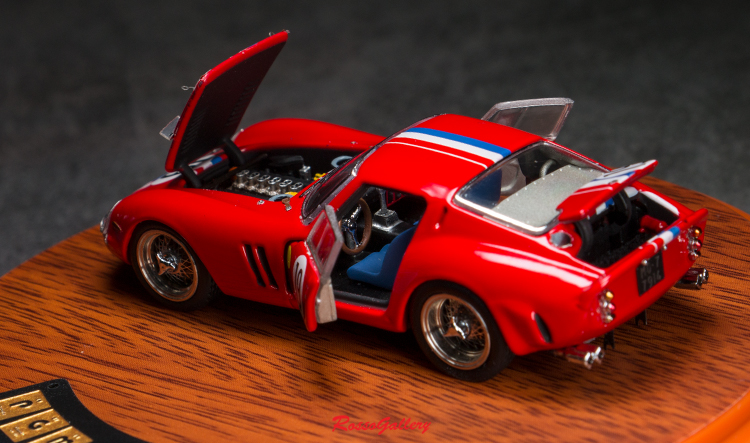 Модель автомобиля PGM 1:64 250 – обзор и цена Model Kit Pg