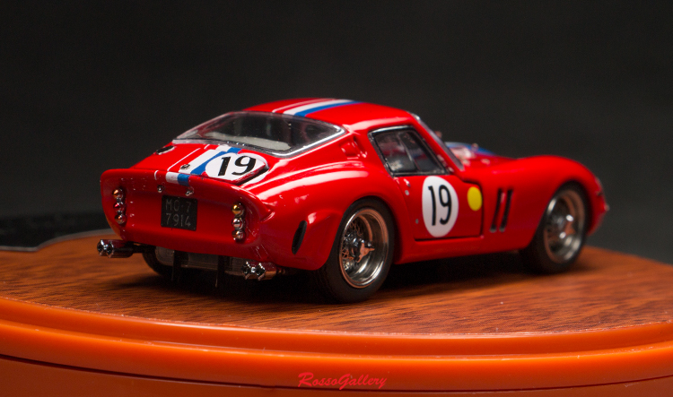 Модель автомобиля PGM 1:64 250 – обзор и цена Model Kit Pg