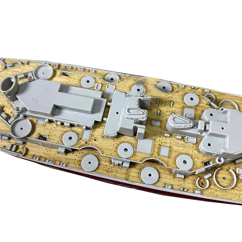 Деревянная палуба и якорная це – обзор и цена Model Kit Battleship
